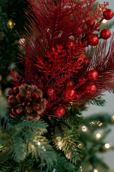 13 Glitter Berry/Cedar/Pinecone Pick Christmas Spray - Red