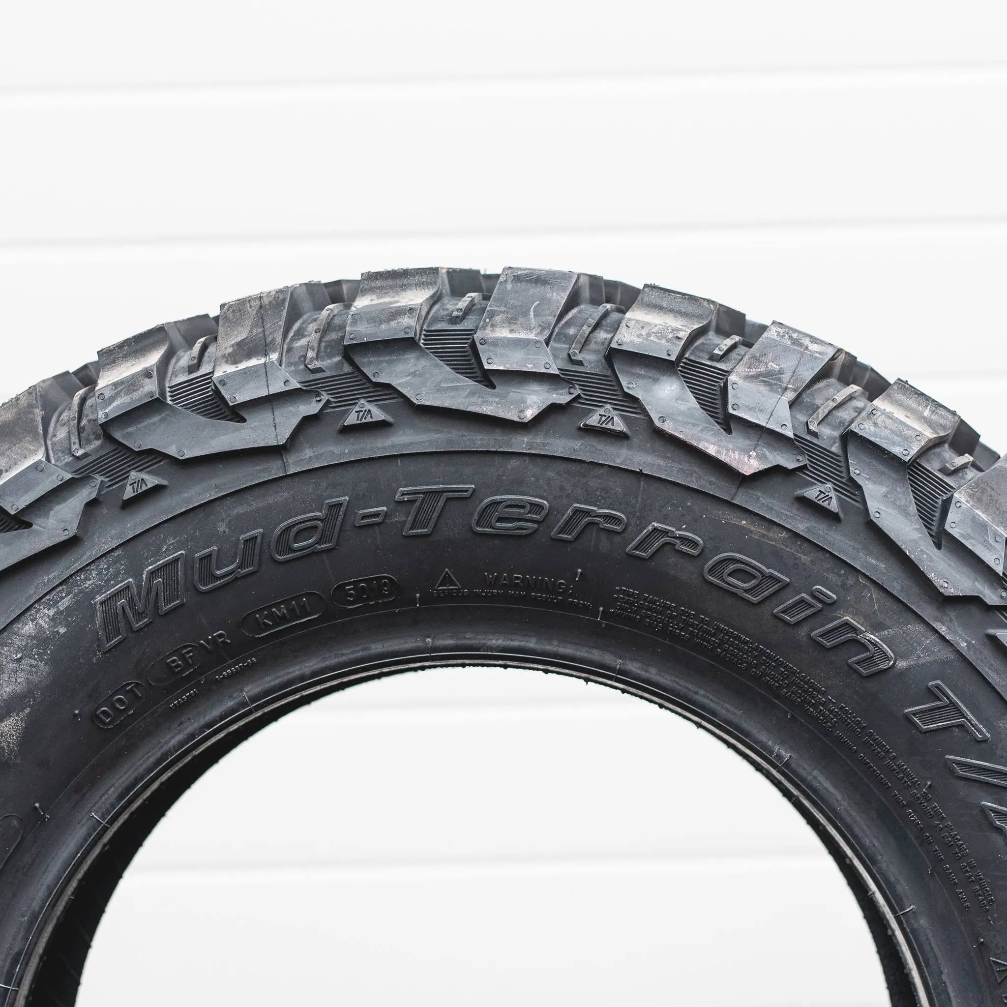 BF Goodrich Mud-Terrain T/A KM3 Tyre Package for Suzuki Jimny (2018 )