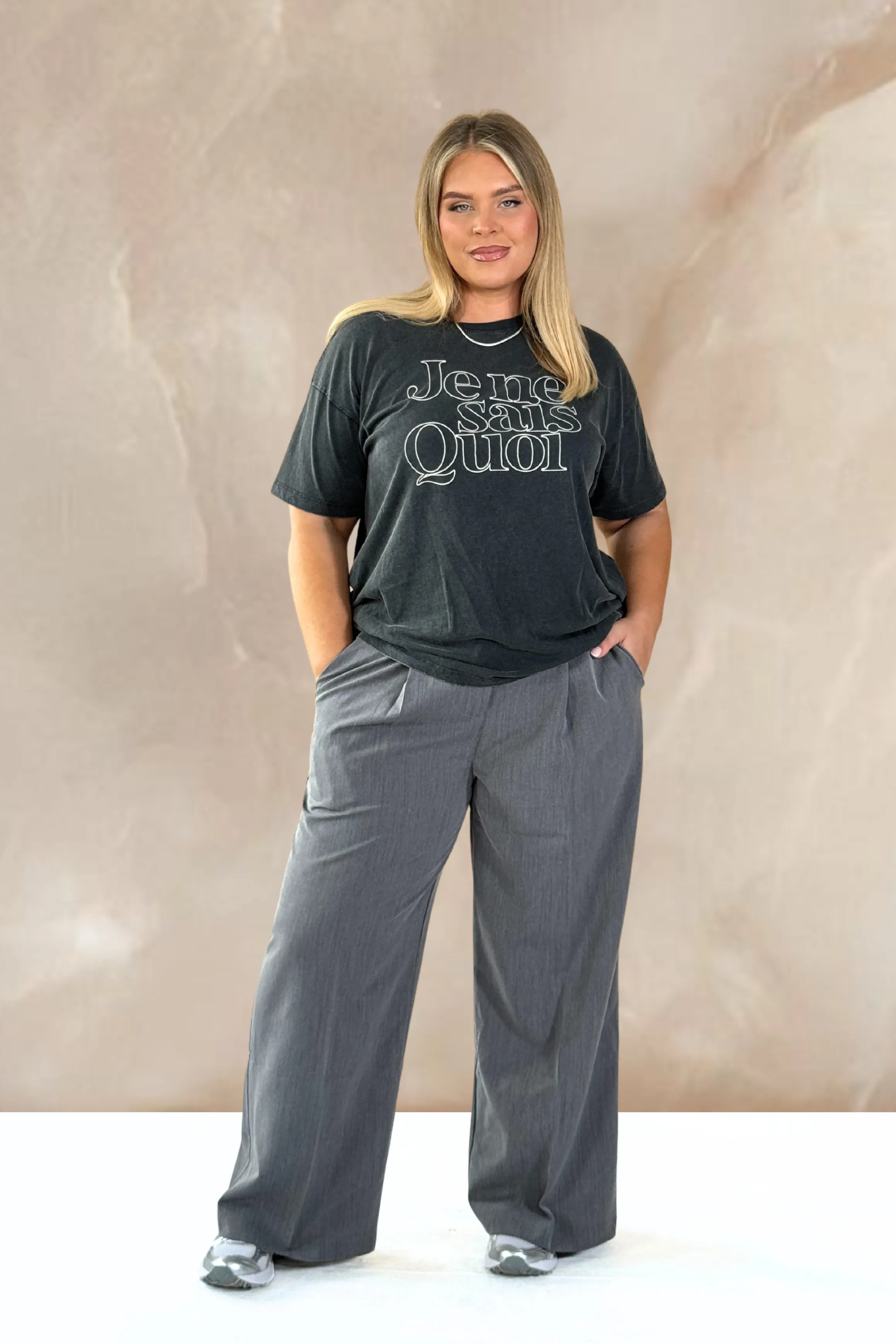 Curve woven tailored wide leg trousers in Grey