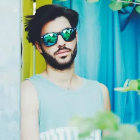 Earl Wayfarer Style Mirrored Sunglasses